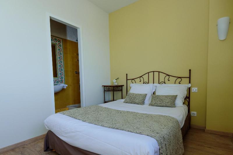פונויל Hotel Belesso מראה חיצוני תמונה